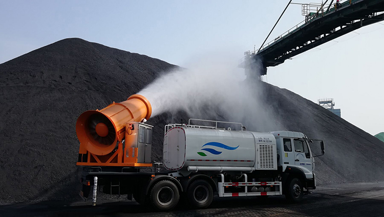 煤場降塵霧炮機.jpg