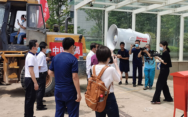 建筑工地為什么紛紛采用環(huán)保霧炮機？